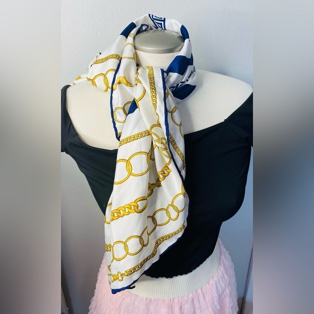 🛍️ Versace 1969 Authentic Vintage Large Scarf